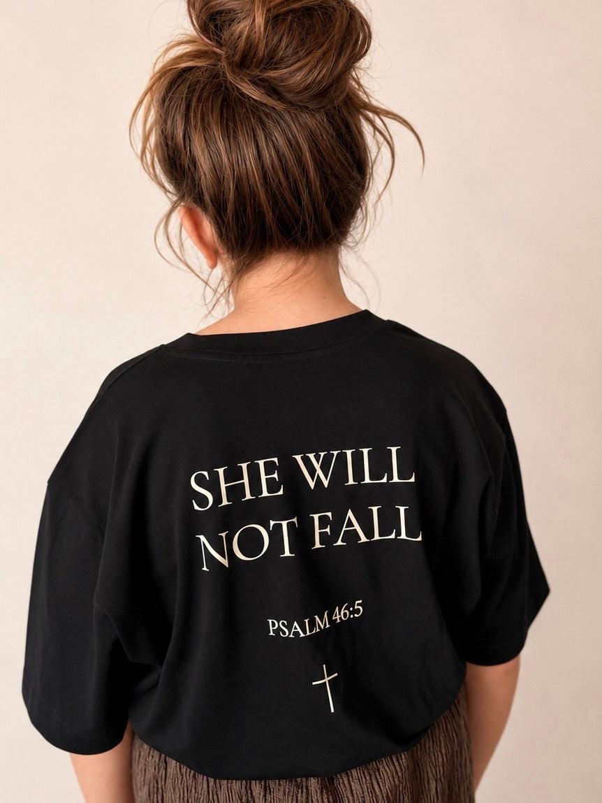 She Will Not Fall – Oversized T-shirt